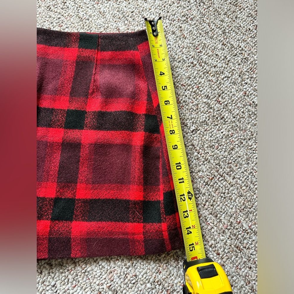 Abercrombie & Fitch Red Plaid Mini Skirt - Picture 4 of 6